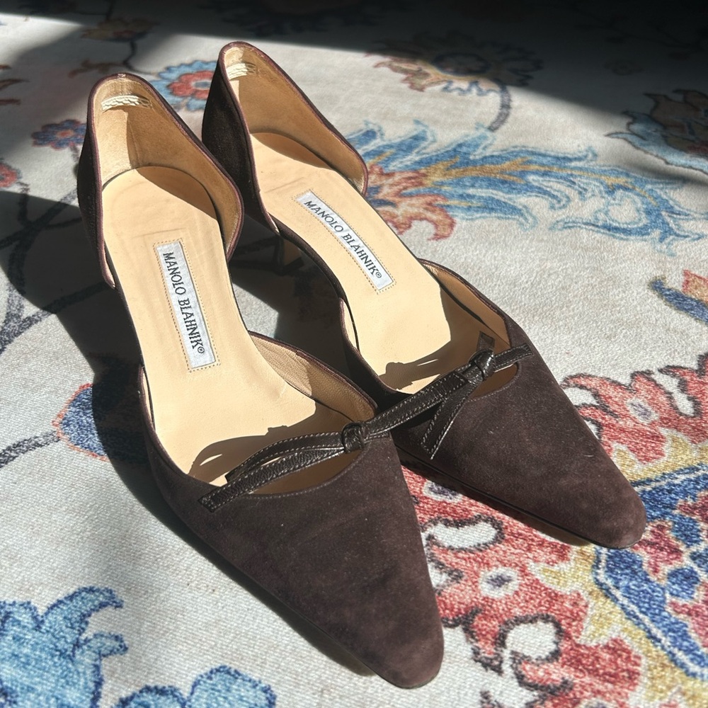 Manolo Blahnik Suede D’Orsay Pumps Brown Size 37.5 Kitten Heels